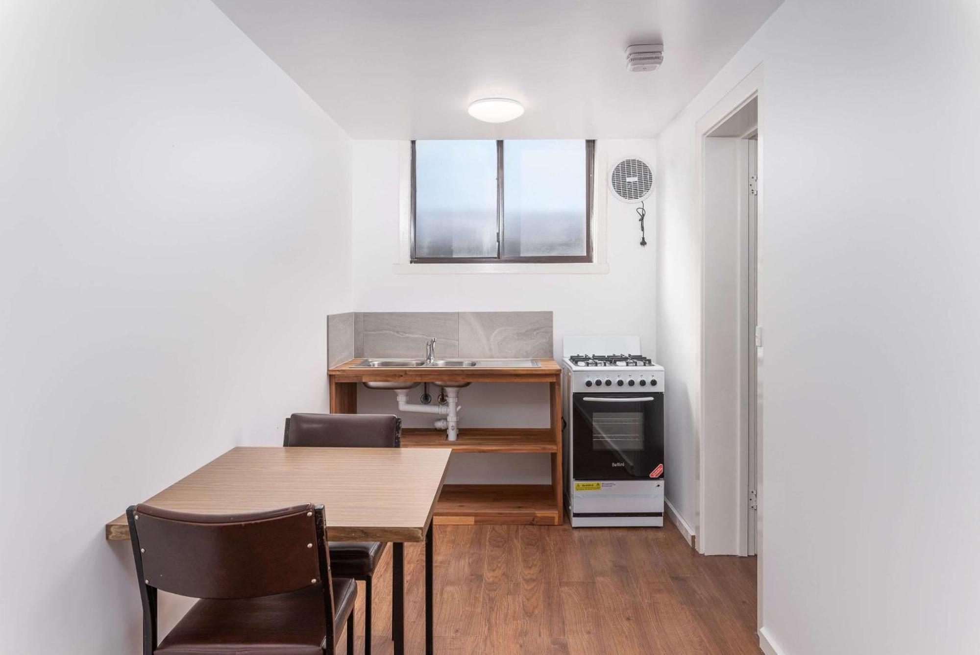 Econo Lodge Lilydale Bagian luar foto