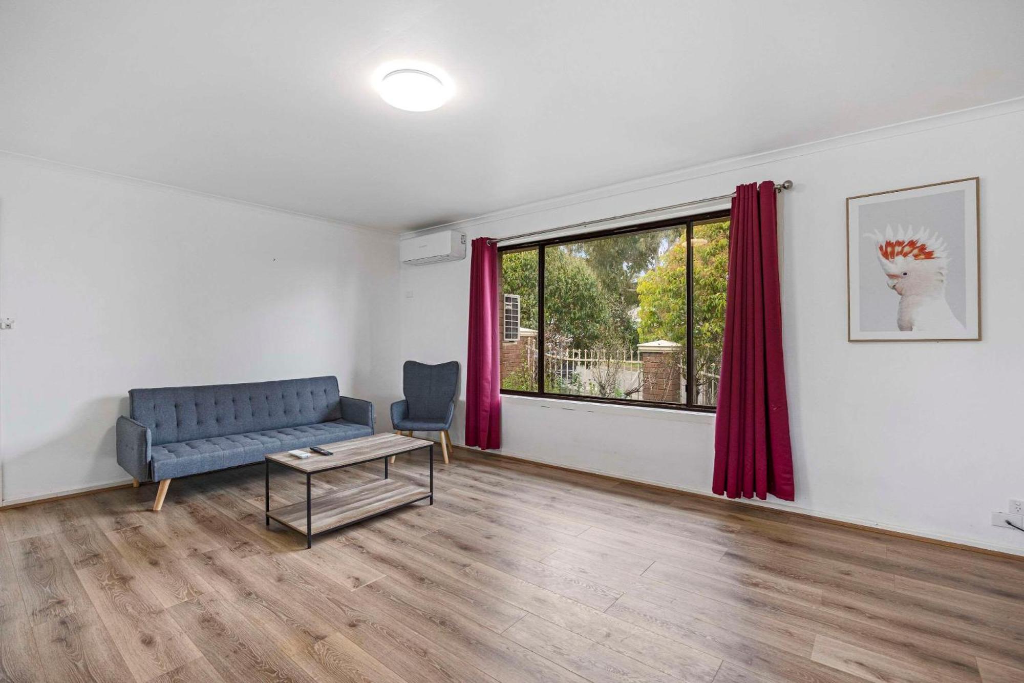 Econo Lodge Lilydale Bagian luar foto