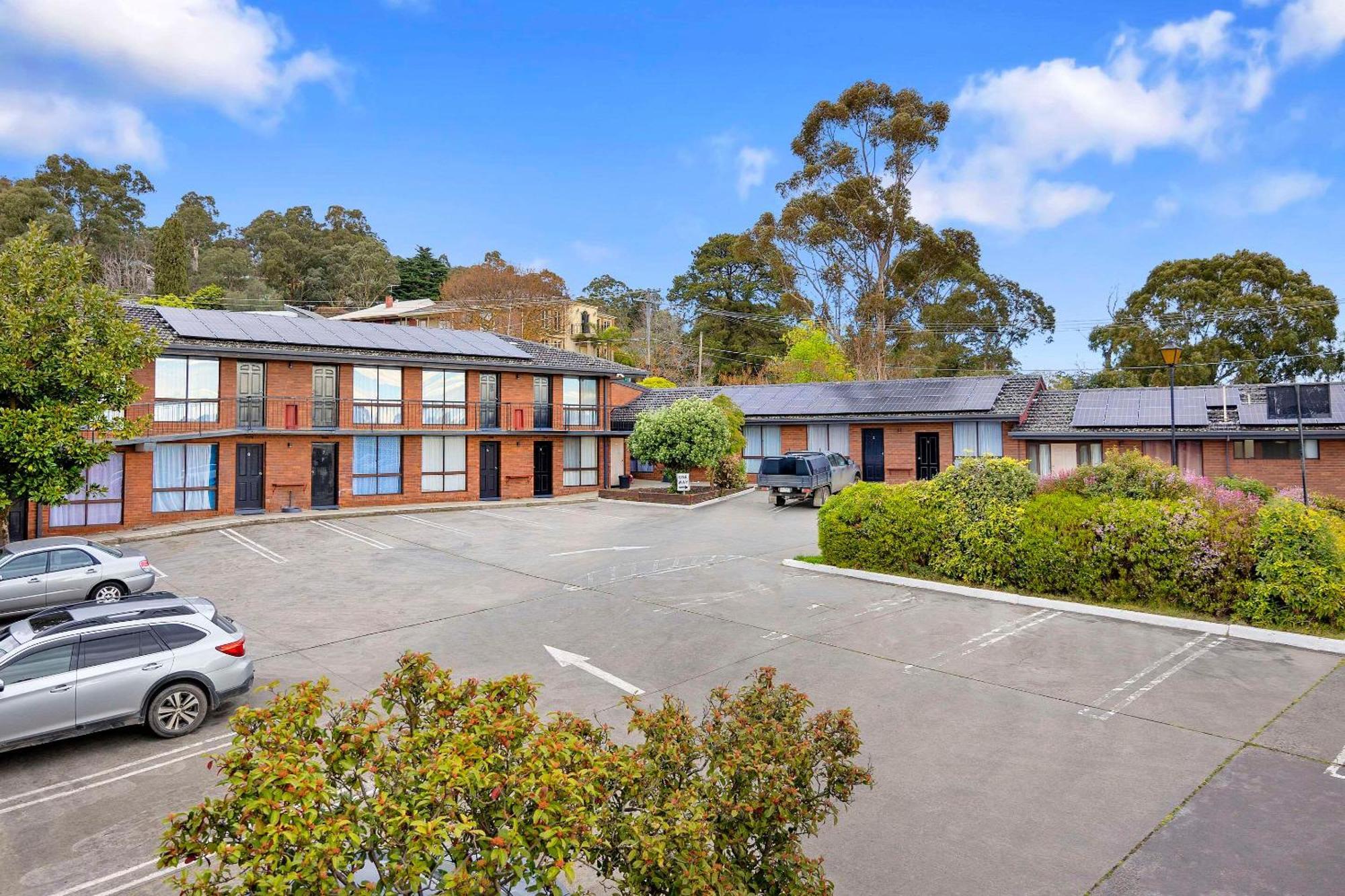 Econo Lodge Lilydale Bagian luar foto